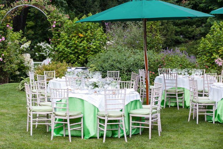 What You Should Consider When Choosing Rental Linen Options